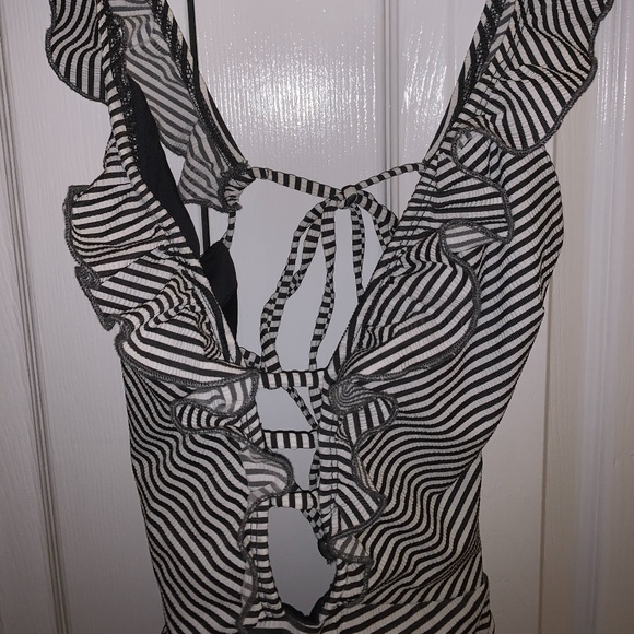Blue Life Driftwood Ruffle One Piece Swimsuit - Picture 3 of 4